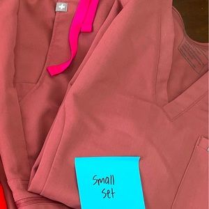 Figs mauve S scrub set